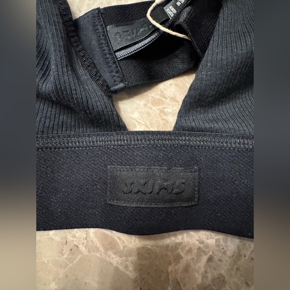 SKIMS COTTON RIB PLUNGE BRALETTE - Picture 5 of 11